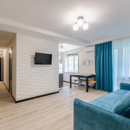 Artal Apartment On Obolonsky Avenue 16 Kyiv Exterior foto