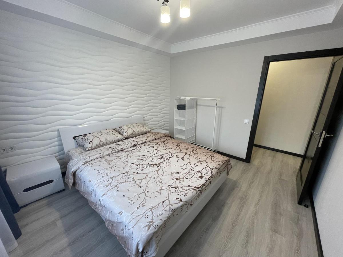 Artal Apartment On Obolonsky Avenue 16 Kyiv Exterior foto