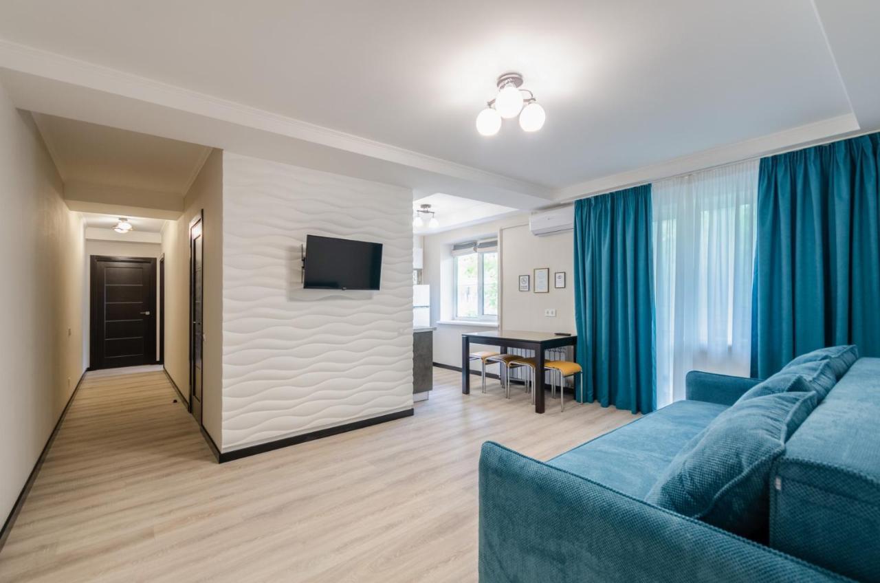 Artal Apartment On Obolonsky Avenue 16 Kyiv Exterior foto